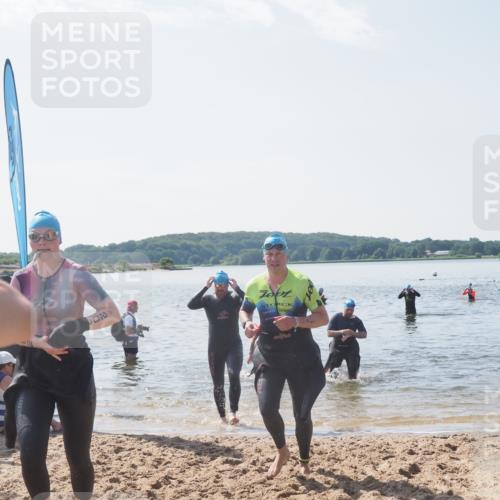 22.06.2025 - Viking Triathlon MichiJ http://msf.ph/oto/8105503 22.06.2025 10:50:44 Schwimmen 24, 48, 202, 402, 418, 533 meine-sportfotos.de