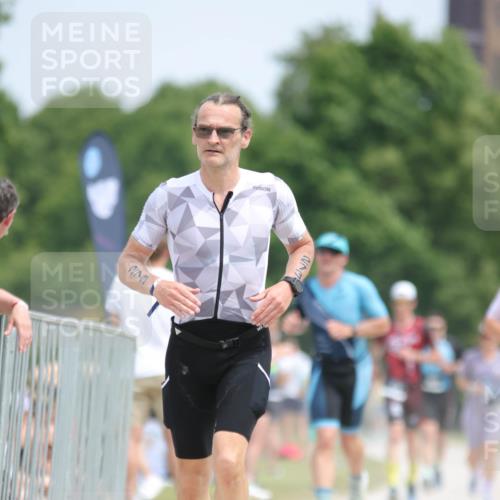 22.06.2025 - Viking Triathlon H.Heesch http://msf.ph/oto/8105549 22.06.2025 13:45:46 Laufen 273, 474 meine-sportfotos.de