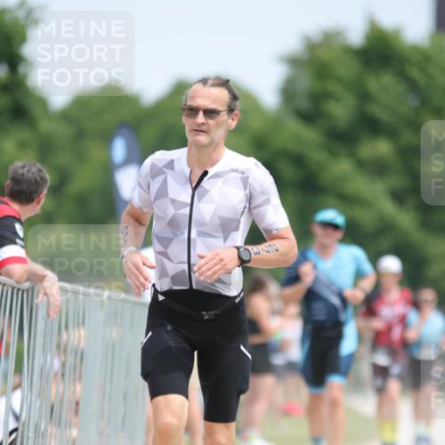22.06.2025 - Viking Triathlon H.Heesch http://msf.ph/oto/8105551 22.06.2025 13:45:46 Laufen 273, 474 meine-sportfotos.de