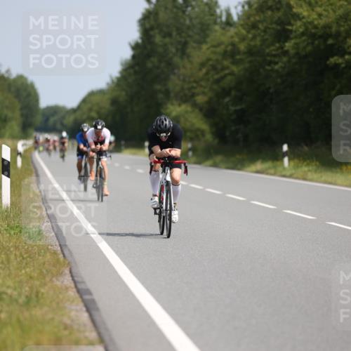 22.06.2025 - Viking Triathlon Yannick Fuchs http://msf.ph/oto/8105568 22.06.2025 11:29:56 Radfahren 72, 131, 150, 153, 270, 370, 553, 651 meine-sportfotos.de