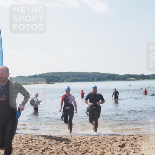 22.06.2025 - Viking Triathlon MichiJ http://msf.ph/oto/8105572 22.06.2025 10:50:47 Schwimmen 48, 402, 523, 533, 543 meine-sportfotos.de