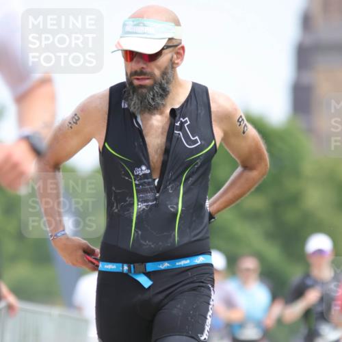 22.06.2025 - Viking Triathlon H.Heesch http://msf.ph/oto/8105580 22.06.2025 13:45:53 Laufen 84, 124, 149, 273, 428, 438, 474, 533 meine-sportfotos.de