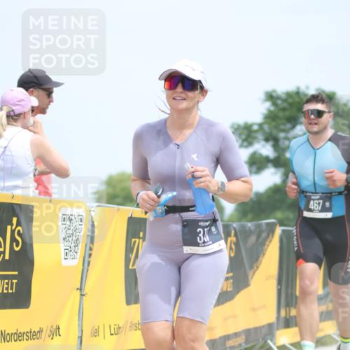 22.06.2025 - Viking Triathlon H.Heesch http://msf.ph/oto/8105600 22.06.2025 13:46:01 Laufen 149, 317, 428, 438, 467, 533 meine-sportfotos.de