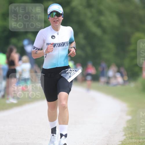 22.06.2025 - Viking Triathlon H.Heesch http://msf.ph/oto/8105619 22.06.2025 13:46:10 Laufen 256, 299 meine-sportfotos.de