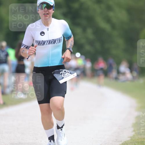 22.06.2025 - Viking Triathlon H.Heesch http://msf.ph/oto/8105630 22.06.2025 13:46:11 Laufen 256, 299 meine-sportfotos.de