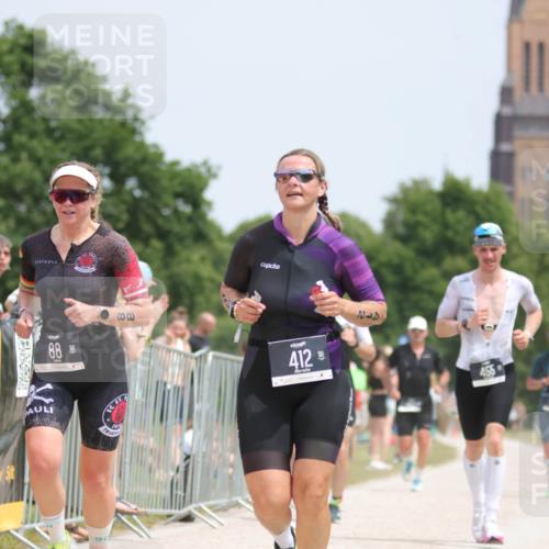 22.06.2025 - Viking Triathlon H.Heesch http://msf.ph/oto/8105704 22.06.2025 13:47:05 Laufen 88, 378, 398, 412, 455 meine-sportfotos.de