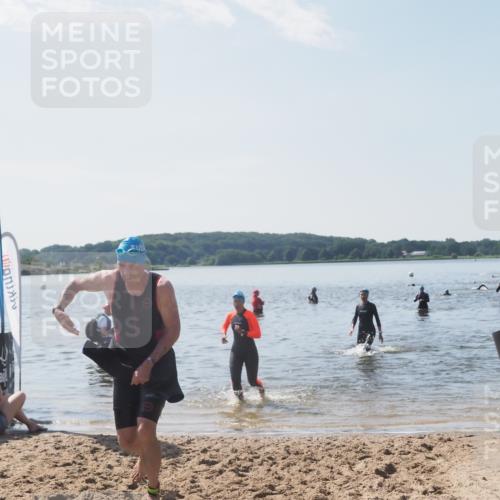 22.06.2025 - Viking Triathlon MichiJ http://msf.ph/oto/8105728 22.06.2025 10:51:13 Schwimmen 308, 436, 477, 484 meine-sportfotos.de