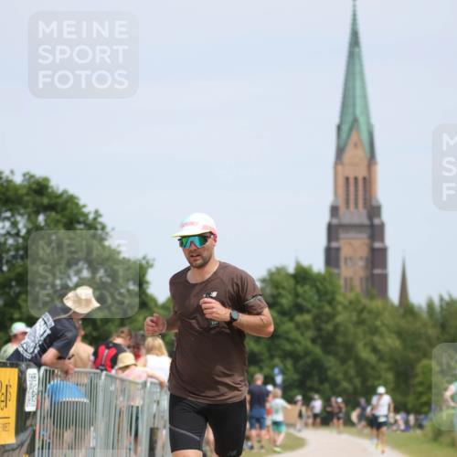 22.06.2025 - Viking Triathlon H.Heesch http://msf.ph/oto/8105730 22.06.2025 14:08:29 Laufen 645 meine-sportfotos.de