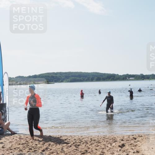 22.06.2025 - Viking Triathlon MichiJ http://msf.ph/oto/8105778 22.06.2025 10:51:15 Schwimmen 436, 477, 484 meine-sportfotos.de