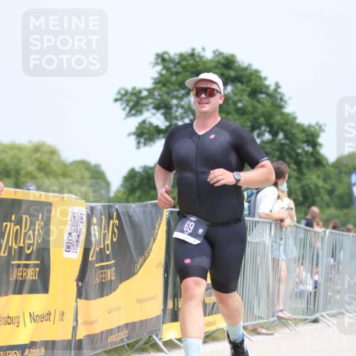 22.06.2025 - Viking Triathlon H.Heesch http://msf.ph/oto/8105798 22.06.2025 13:47:28 Laufen 69, 651 meine-sportfotos.de