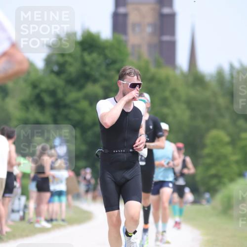 22.06.2025 - Viking Triathlon H.Heesch http://msf.ph/oto/8105821 22.06.2025 13:47:33 Laufen 69, 233, 272, 617, 651 meine-sportfotos.de