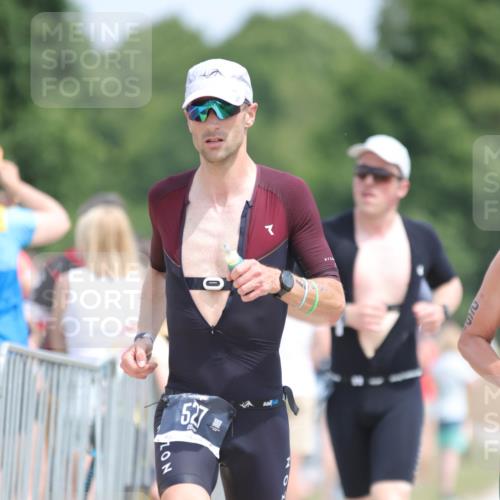22.06.2025 - Viking Triathlon H.Heesch http://msf.ph/oto/8105835 22.06.2025 14:09:01 Laufen 87, 267, 297, 331, 527, 555 meine-sportfotos.de