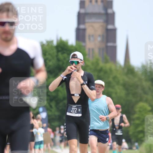 22.06.2025 - Viking Triathlon H.Heesch http://msf.ph/oto/8105840 22.06.2025 13:47:36 Laufen 233, 272, 617, 651 meine-sportfotos.de