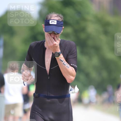 22.06.2025 - Viking Triathlon H.Heesch http://msf.ph/oto/8105842 22.06.2025 14:09:06 Laufen 267, 297, 331, 527 meine-sportfotos.de