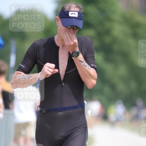 22.06.2025 - Viking Triathlon H.Heesch http://msf.ph/oto/8105847 22.06.2025 14:09:06 Laufen 267, 297, 331, 527 meine-sportfotos.de