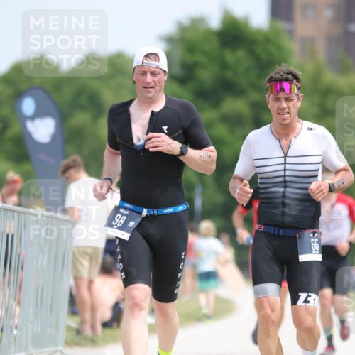 22.06.2025 - Viking Triathlon H.Heesch http://msf.ph/oto/8105893 22.06.2025 13:48:06 Laufen 55, 98, 387, 615 meine-sportfotos.de