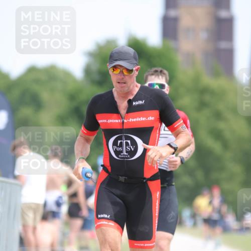 22.06.2025 - Viking Triathlon H.Heesch http://msf.ph/oto/8105913 22.06.2025 13:48:10 Laufen 55, 98, 387, 615 meine-sportfotos.de