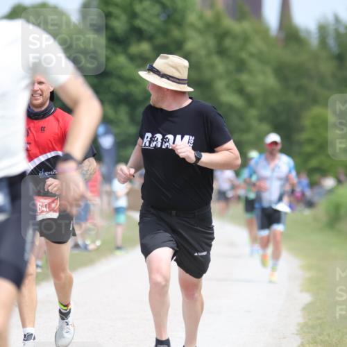 22.06.2025 - Viking Triathlon H.Heesch http://msf.ph/oto/8105914 22.06.2025 14:09:30 Laufen 494, 553, 641 meine-sportfotos.de