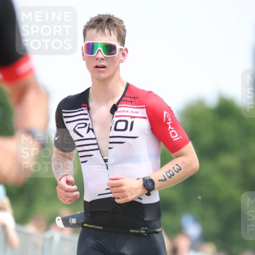 22.06.2025 - Viking Triathlon H.Heesch http://msf.ph/oto/8105922 22.06.2025 13:48:13 Laufen 55, 98, 387, 615 meine-sportfotos.de