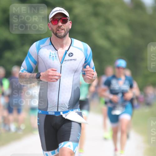 22.06.2025 - Viking Triathlon H.Heesch http://msf.ph/oto/8105948 22.06.2025 14:09:37 Laufen 65, 324, 361 meine-sportfotos.de