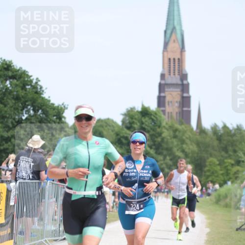 22.06.2025 - Viking Triathlon H.Heesch http://msf.ph/oto/8105971 22.06.2025 14:09:42 Laufen 65, 324, 349, 361 meine-sportfotos.de