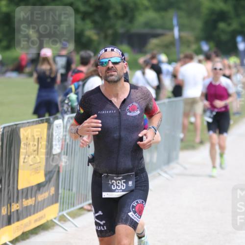 22.06.2025 - Viking Triathlon H.Heesch http://msf.ph/oto/8105989 22.06.2025 13:49:25 Laufen 236, 249, 379, 395, 604 meine-sportfotos.de