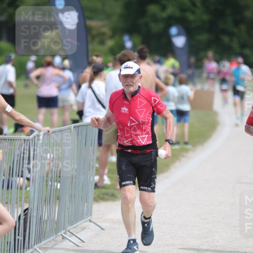 22.06.2025 - Viking Triathlon H.Heesch http://msf.ph/oto/8106011 22.06.2025 13:49:31 Laufen 39, 249, 379, 491, 604 meine-sportfotos.de