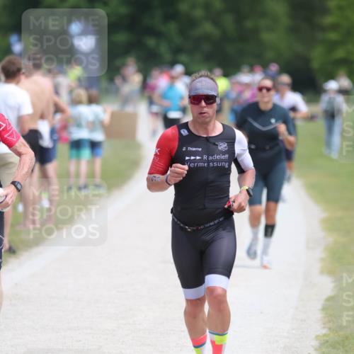 22.06.2025 - Viking Triathlon H.Heesch http://msf.ph/oto/8106014 22.06.2025 13:49:33 Laufen 20, 39, 249, 491, 604 meine-sportfotos.de