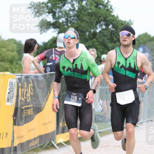 22.06.2025 - Viking Triathlon H.Heesch http://msf.ph/oto/8106064 22.06.2025 14:27:50 Laufen 117, 198, 287, 534, 543 meine-sportfotos.de