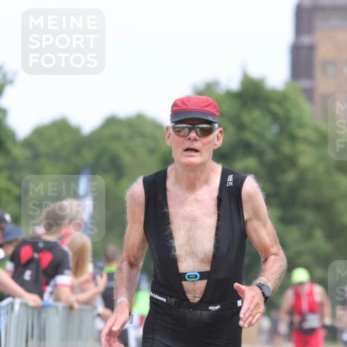 22.06.2025 - Viking Triathlon H.Heesch http://msf.ph/oto/8106070 22.06.2025 14:27:52 Laufen 198, 287, 534, 543 meine-sportfotos.de