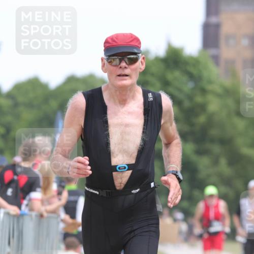 22.06.2025 - Viking Triathlon H.Heesch http://msf.ph/oto/8106079 22.06.2025 14:27:52 Laufen 198, 287, 534, 543 meine-sportfotos.de