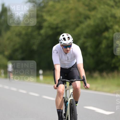 22.06.2025 - Viking Triathlon Yannick Fuchs http://msf.ph/oto/8106086 22.06.2025 12:11:13 Radfahren 206, 529, 603, 643, 658 meine-sportfotos.de
