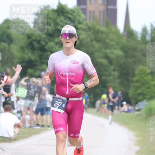 22.06.2025 - Viking Triathlon H.Heesch http://msf.ph/oto/8106087 22.06.2025 14:27:56 Laufen 146, 287, 543 meine-sportfotos.de