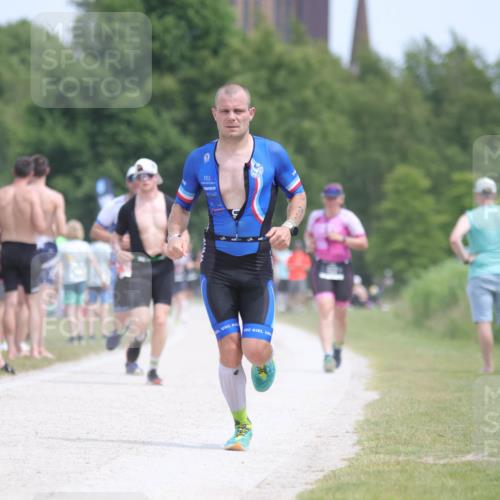 22.06.2025 - Viking Triathlon H.Heesch http://msf.ph/oto/8106089 22.06.2025 13:50:05 Laufen 117, 312, 347, 525 meine-sportfotos.de