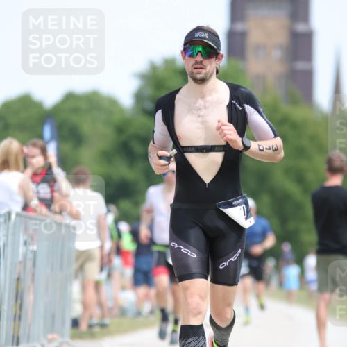 22.06.2025 - Viking Triathlon H.Heesch http://msf.ph/oto/8106097 22.06.2025 14:10:58 Laufen 294, 310, 639 meine-sportfotos.de
