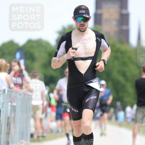 22.06.2025 - Viking Triathlon H.Heesch http://msf.ph/oto/8106101 22.06.2025 14:10:58 Laufen 294, 310, 639 meine-sportfotos.de