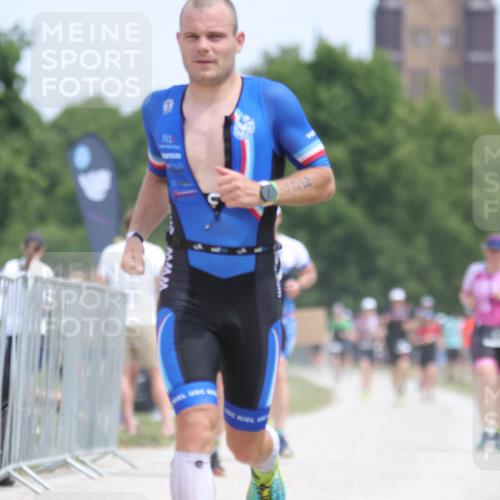 22.06.2025 - Viking Triathlon H.Heesch http://msf.ph/oto/8106103 22.06.2025 13:50:07 Laufen 117, 312, 347, 627 meine-sportfotos.de