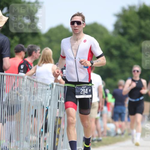 22.06.2025 - Viking Triathlon H.Heesch http://msf.ph/oto/8106108 22.06.2025 14:11:01 Laufen 294, 310, 639 meine-sportfotos.de