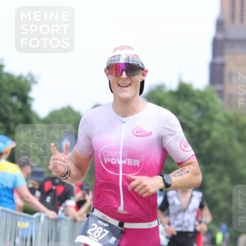 22.06.2025 - Viking Triathlon H.Heesch http://msf.ph/oto/8106110 22.06.2025 14:27:57 Laufen 146, 287, 543 meine-sportfotos.de