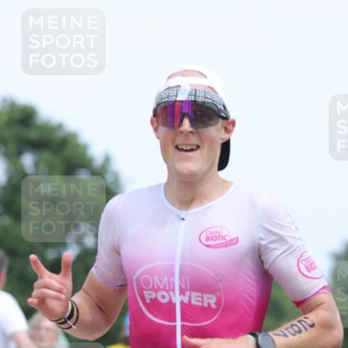 22.06.2025 - Viking Triathlon H.Heesch http://msf.ph/oto/8106136 22.06.2025 14:27:58 Laufen 146, 287, 543 meine-sportfotos.de