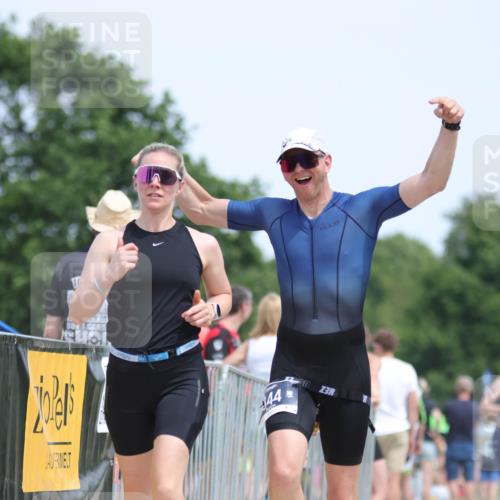 22.06.2025 - Viking Triathlon H.Heesch http://msf.ph/oto/8106143 22.06.2025 14:11:08 Laufen 294, 344 meine-sportfotos.de