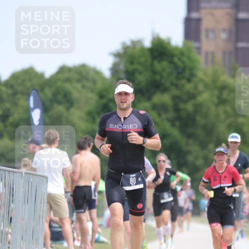 22.06.2025 - Viking Triathlon H.Heesch http://msf.ph/oto/8106157 22.06.2025 13:50:22 Laufen 80, 155, 202, 503, 529 meine-sportfotos.de