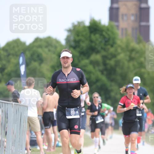 22.06.2025 - Viking Triathlon H.Heesch http://msf.ph/oto/8106161 22.06.2025 13:50:22 Laufen 80, 155, 202, 503, 529 meine-sportfotos.de