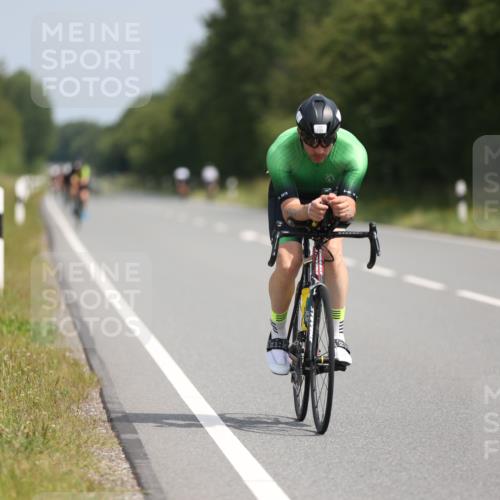22.06.2025 - Viking Triathlon Yannick Fuchs http://msf.ph/oto/8106167 22.06.2025 11:30:23 Radfahren 99, 268, 275, 324, 505, 530, 655, 657 meine-sportfotos.de