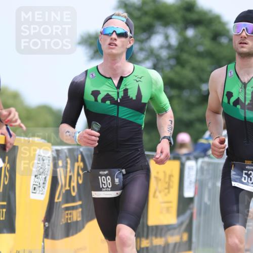 22.06.2025 - Viking Triathlon H.Heesch http://msf.ph/oto/8106213 22.06.2025 13:50:33 Laufen 60, 155, 198, 202, 534 meine-sportfotos.de