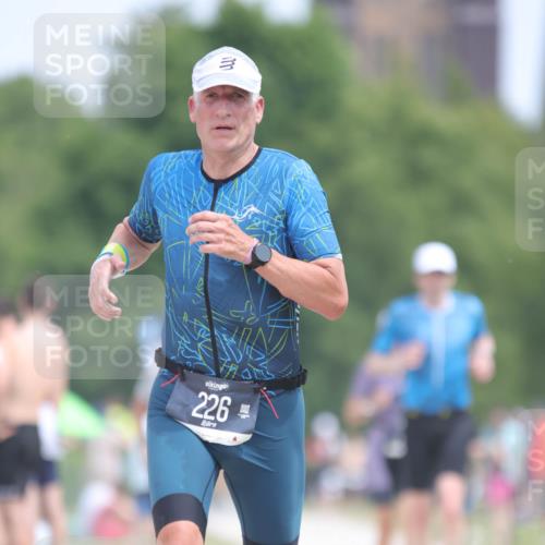 22.06.2025 - Viking Triathlon H.Heesch http://msf.ph/oto/8106222 22.06.2025 13:50:39 Laufen 226 meine-sportfotos.de
