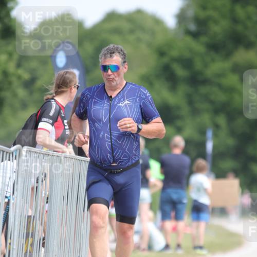 22.06.2025 - Viking Triathlon H.Heesch http://msf.ph/oto/8106231 22.06.2025 14:11:34 Laufen 449 meine-sportfotos.de