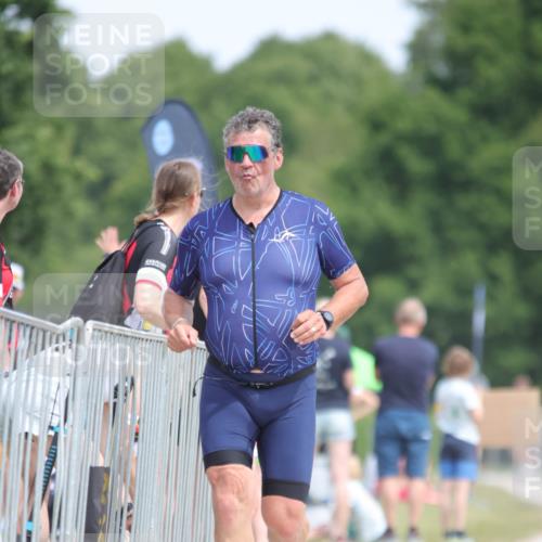 22.06.2025 - Viking Triathlon H.Heesch http://msf.ph/oto/8106238 22.06.2025 14:11:34 Laufen 449 meine-sportfotos.de