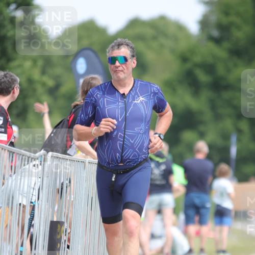 22.06.2025 - Viking Triathlon H.Heesch http://msf.ph/oto/8106241 22.06.2025 14:11:34 Laufen 449 meine-sportfotos.de