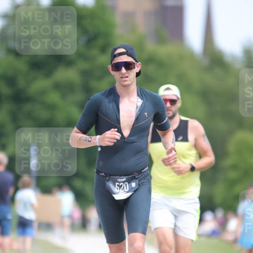 22.06.2025 - Viking Triathlon H.Heesch http://msf.ph/oto/8106275 22.06.2025 14:11:53 Laufen 520, 607 meine-sportfotos.de